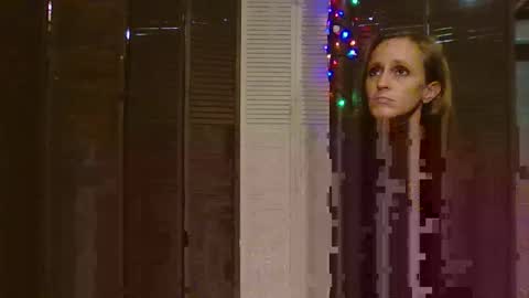 marykinkedup online show from March 29, 8:57 am