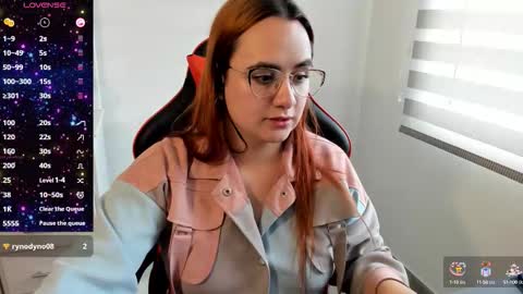 Dulce Maria online show from September 15, 10:06 pm