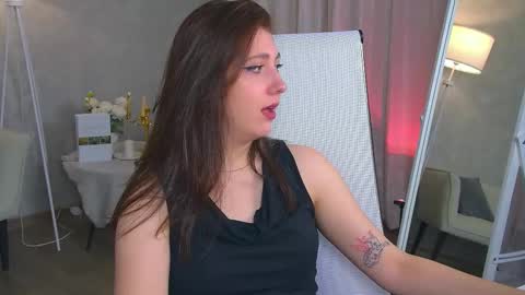 Mary Miller online show from November 18, 10:16 am