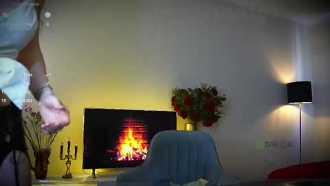 maryssaa_ online show from March 7, 12:12 pm