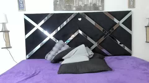 Scarlet  online show from February 23, 8:08 pm