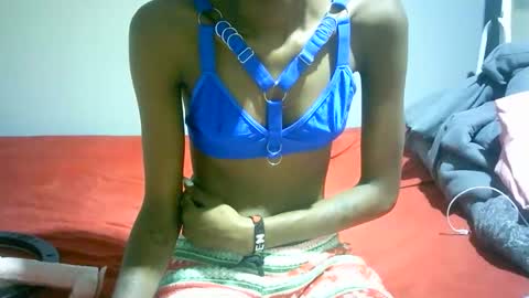 maskgang001 online show from November 30, 5:22 am