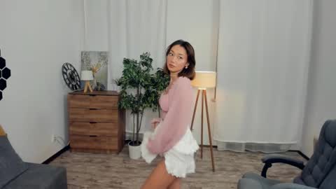 Kate online show from November 24, 11:45 am