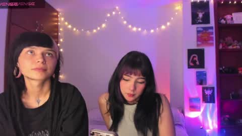 mavimist_ online show from June 29, 1:56 am
