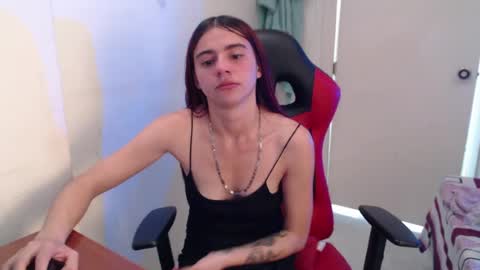 maxinesex_ online show from June 12, 3:31 pm