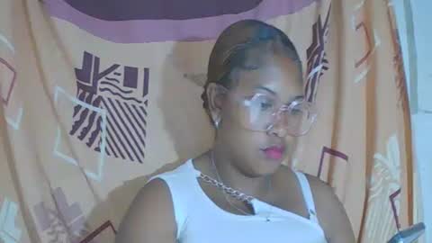 may595642 online show from April 24, 8:28 am