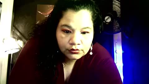 May online show from December 7, 3:30 pm