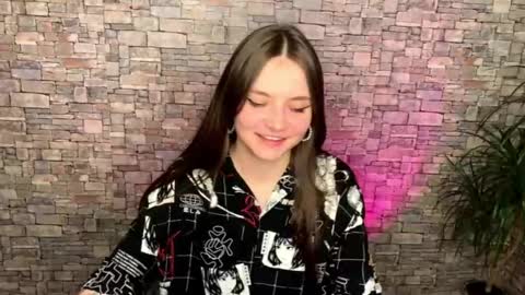 may online show from April 27, 5:10 pm