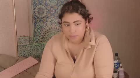 maya_house online show from June 19, 9:24 am