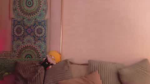 maya_house online show from July 2, 3:45 am