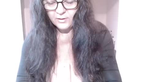 Snapshot of mayabbw50tits chatting on September 23, 4:32 am Maya online show from September 23, 4:32 am