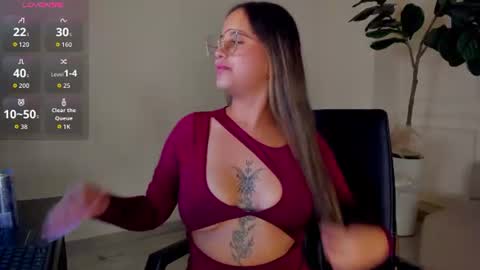 mayalee_ online show from June 13, 3:26 am