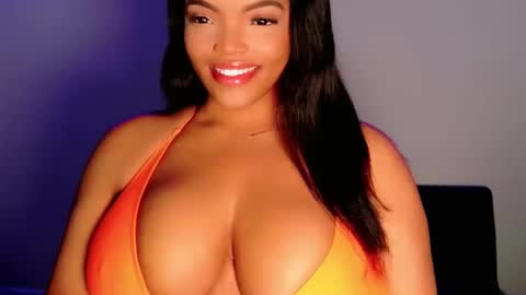 MayBabi online show from February 10, 11:35 am