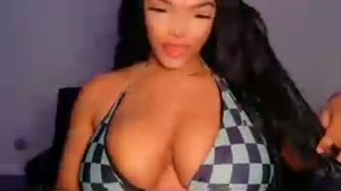 MayBabi online show from June 13, 12:02 pm