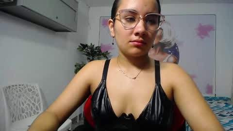 Maylin  online show from April 27, 7:22 pm