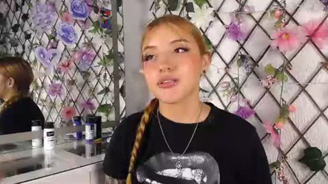 Maylin Skye online show from July 17, 8:12 pm