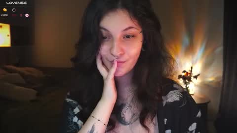 Snapshot of maymary_ chatting on October 10, 5:56 am Mary . online show from October 10, 5:56 am