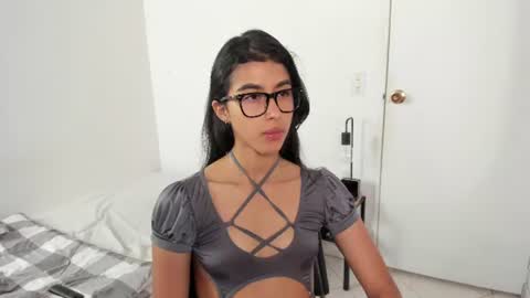 mazikeen_18 online show from June 19, 1:03 pm