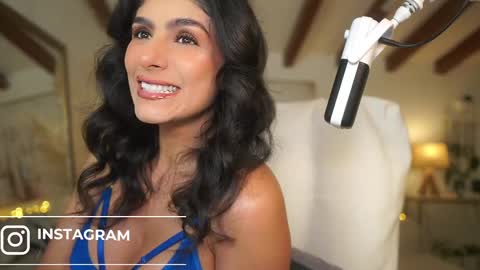 Snapshot of meegan1 chatting on March 8, 11:56 am Andrea online show from March 8, 11:56 am