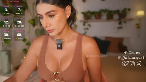 Andrea  online show from May 3, 1:36 pm