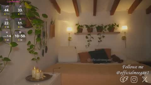 Andrea  online show from March 17, 3:38 pm