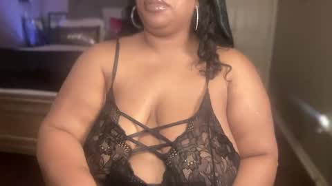 Snapshot of meetsouthernpeach chatting on March 4, 2:17 am Southern Peach online show from March 4, 2:17 am