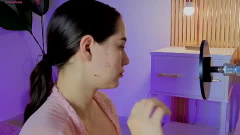 megaan_rouse online show from April 27, 11:40 am