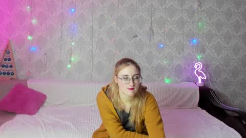 Snapshot of megan_blackmoon chatting on January 17, 6:47 am Helena Tuman online show from January 17, 6:47 am