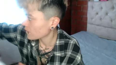 Megan and sophi online show from June 28, 1:07 pm