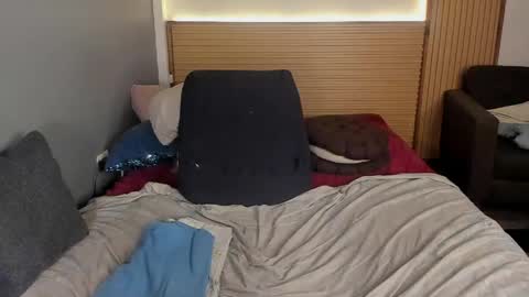 megan_dreams1 online show from June 5, 6:52 am