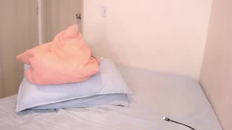 Snapshot of megan_mancini chatting on September 16, 12:07 am Megan independent model online show from September 16, 12:07 am