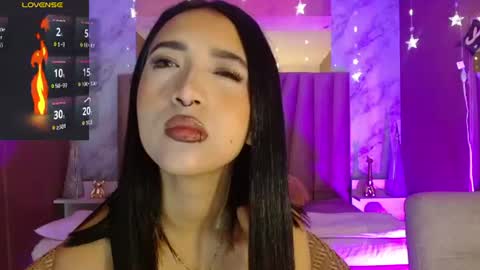 megan_saint online show from July 8, 1:46 pm
