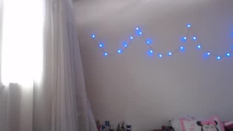 Megan Shadow  online show from December 4, 8:20 pm