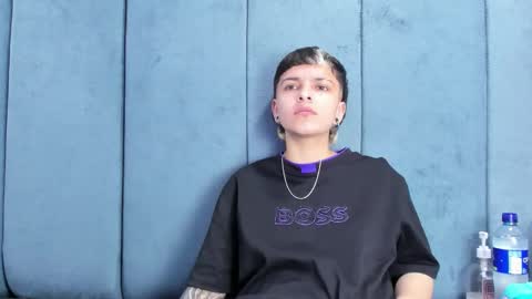 megan_thompsonn_ online show from June 10, 2:22 am