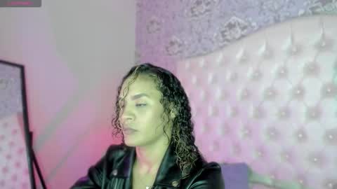 megan_tower online show from November 18, 7:15 pm