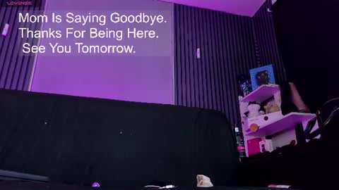 Megan online show from June 25, 4:19 pm