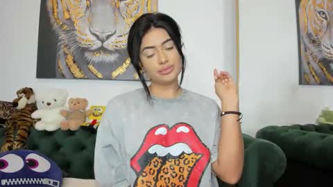 megpalmer online show from May 5, 7:33 am