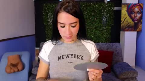 Mei online show from December 3, 11:23 am