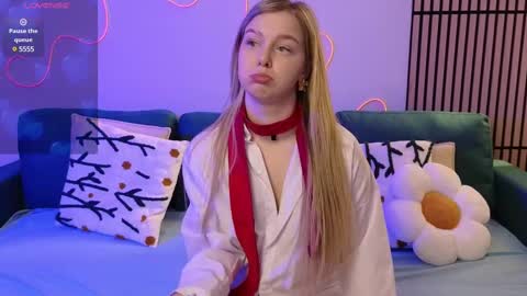 Mel online show from February 21, 4:18 am