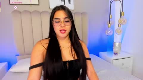 Melanie online show from July 16, 1:10 am