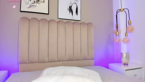 Melanie online show from July 26, 2:19 am