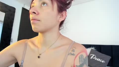 Melanie roux  online show from July 14, 12:10 pm
