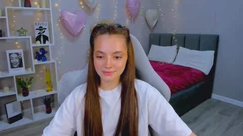 MelanieAlves online show from March 9, 6:11 pm