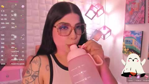 melaniegrayx online show from October 24, 2:46 pm