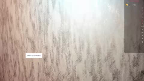 Snapshot of melanierioss_ chatting on October 6, 1:06 pm online show from October 6, 1:06 pm