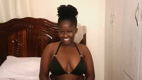 melanin_juicey8 online show from May 22, 9:02 pm
