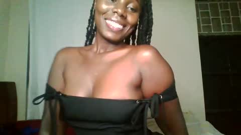 Snapshot of melanin_sassy96 chatting on March 7, 10:21 pm bad lil shawry online show from March 7, 10:21 pm