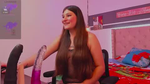 Hello im Melanine  online show from March 8, 2:21 am