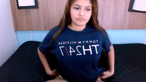 Melany online show from January 11, 11:35 pm