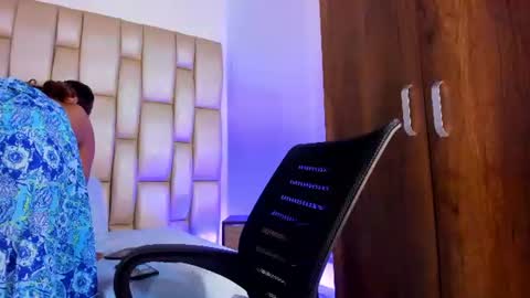 Melany online show from August 2, 12:30 pm